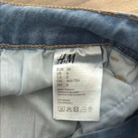 H&M Denim Blue Skirt - Picture 5 of 5